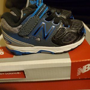 New Balance Infant Running Shoe-Size 3W-New